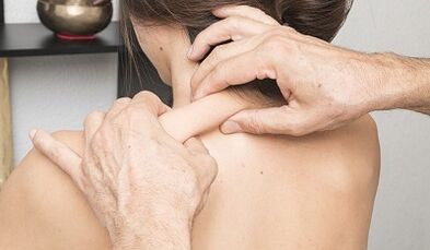 Massage with cervical osteochondrosis