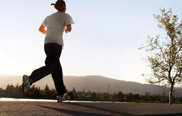 running for arthrosis of the hip joint